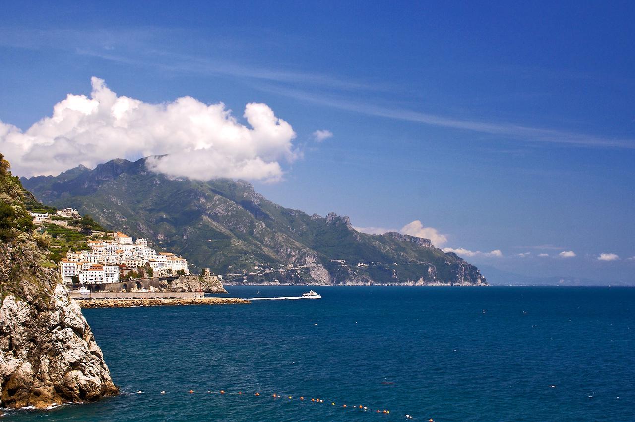 Caruso 4 By Villasandco Rentalsorrento Sorrento Exterior foto
